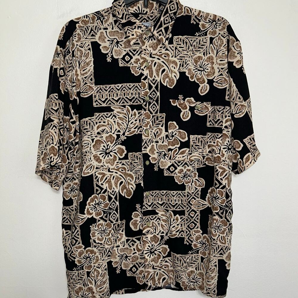 Wyndham Pointe Men's M Rayon Tropical Floral Button Shirt